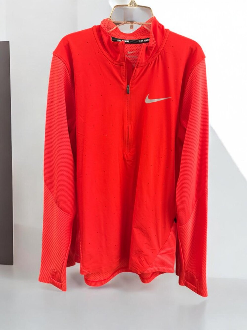 Nike Men's AeroReact Dri-Fit Running 1/2 Zip HyBrid Team Red Small MSPR $175 NWT